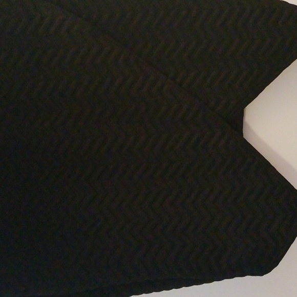 Skirt - Picture 2 of 2